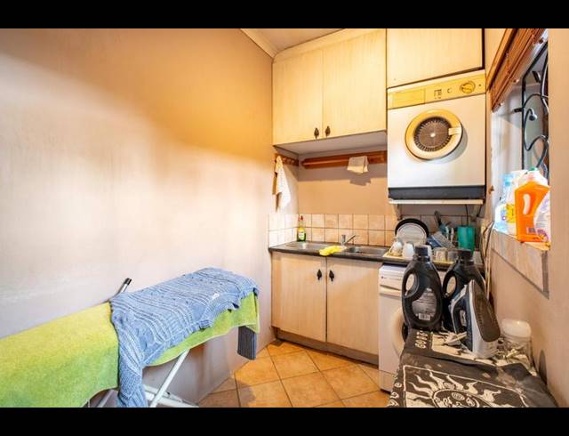 5 BEDROOM HOUSE FOR SALE IN WATERKLOOF